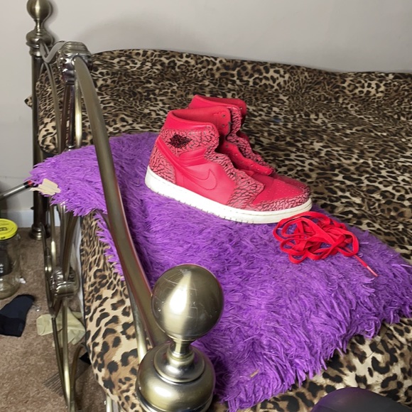 Jordan - Picture 3 of 8